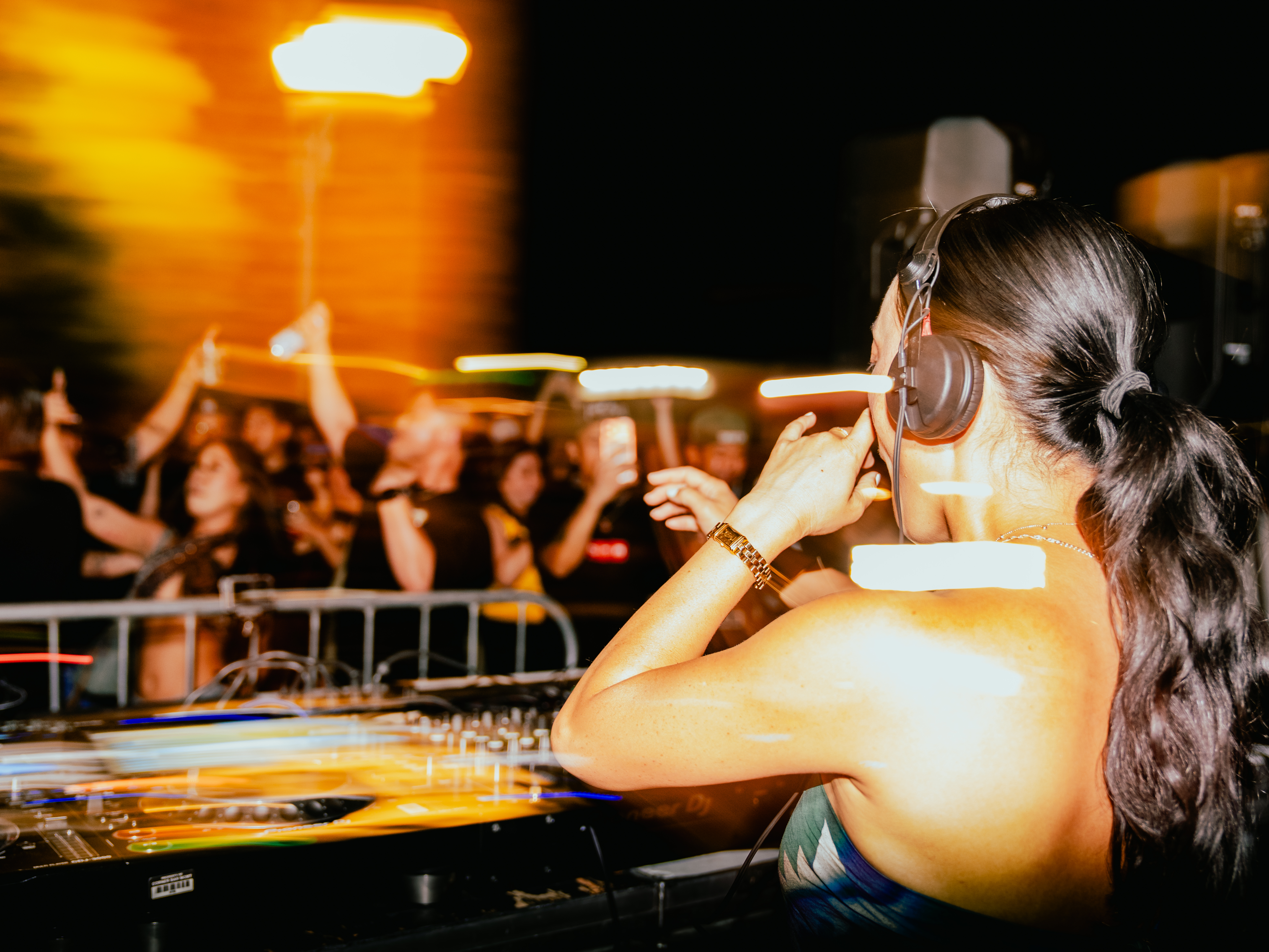 Friends & Family x Mood Swings x Breakfast For Dinner Presents: The SOSUPERSAM Block Party