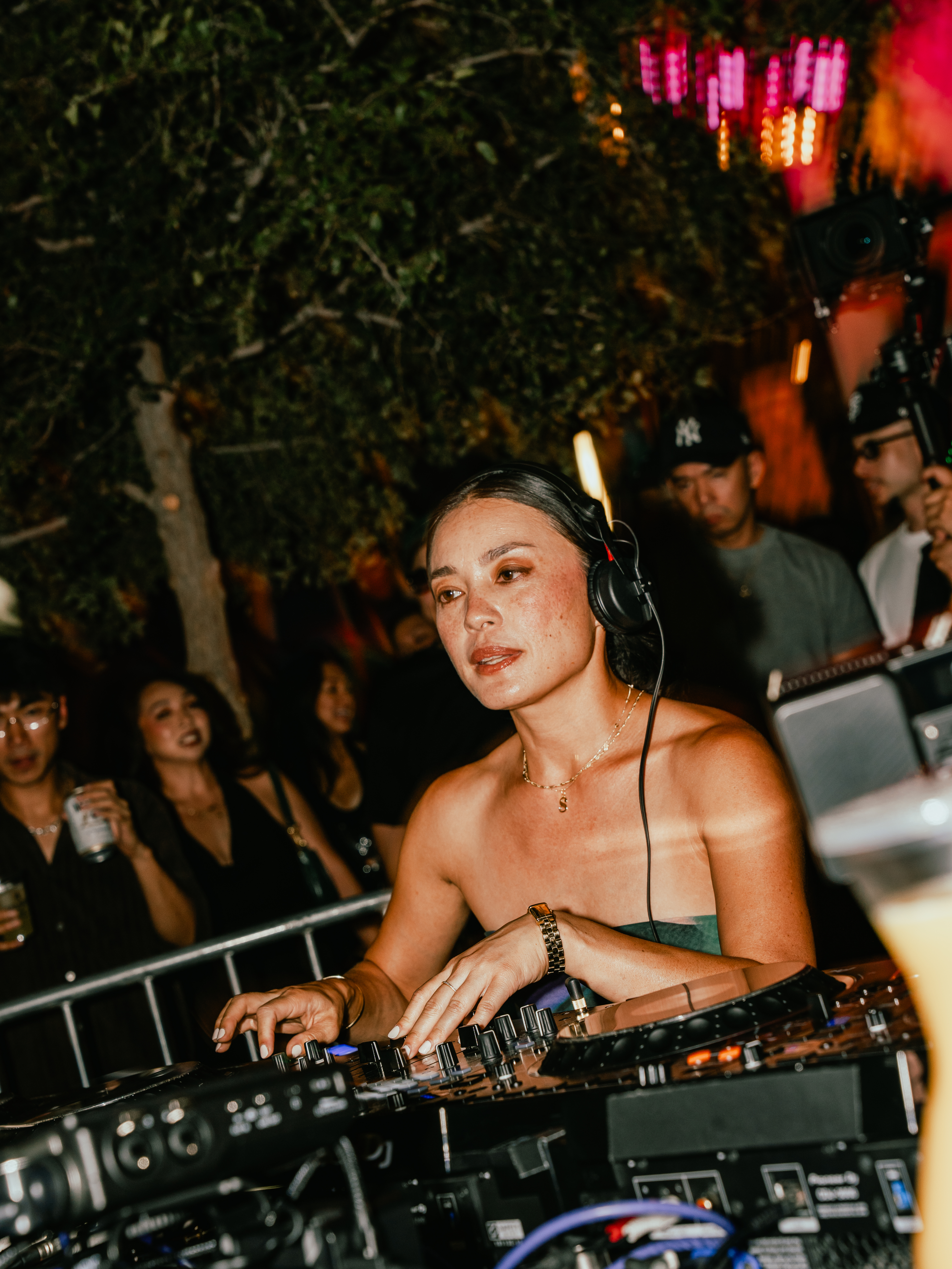 Friends & Family x Mood Swings x Breakfast For Dinner Presents: The SOSUPERSAM Block Party